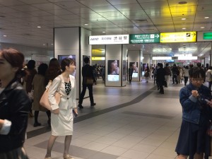 「街」のデジタルサイネージ（渋谷編）_05