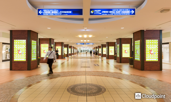 地下街利用者 最大約15万人にアプローチ　柱巻き52面のサイネージで東京駅 八重洲地下街をジャック！